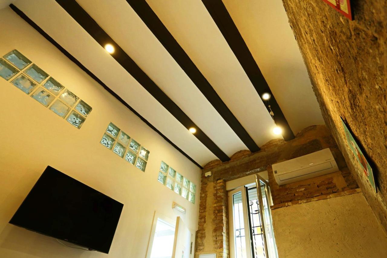Loft Independiente Con Piscina Compartida En Centro De Валенсия Экстерьер фото